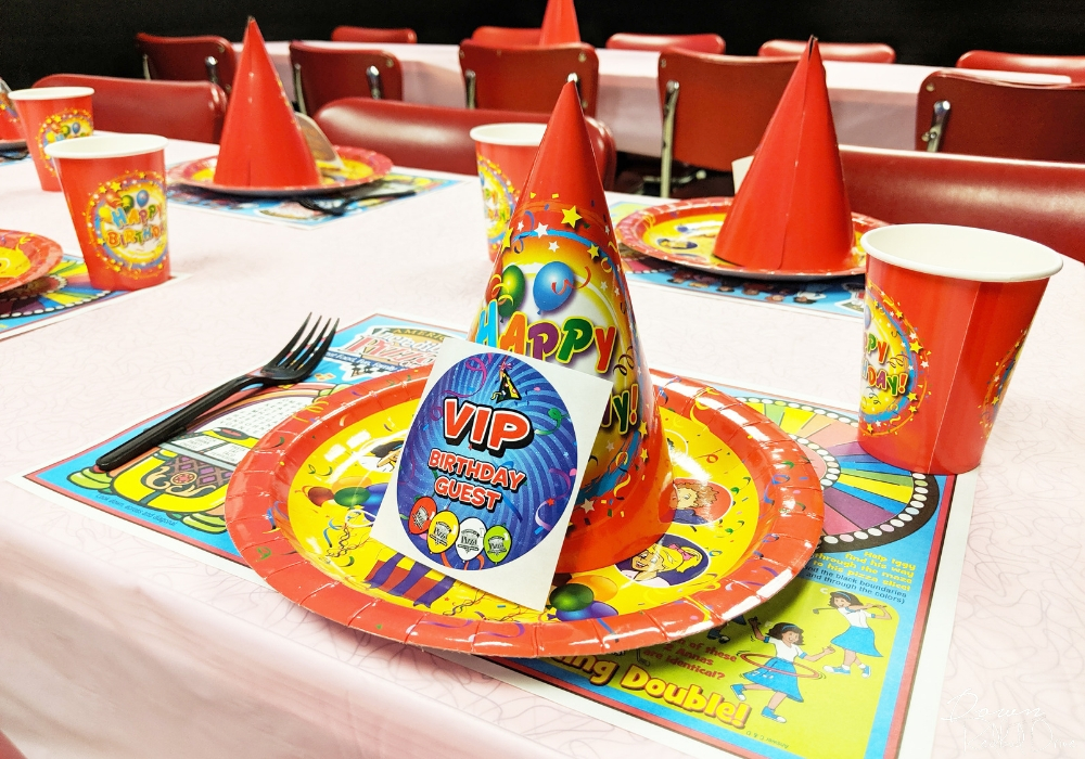 VIP birthday party table setting at Incredible Pizza Company