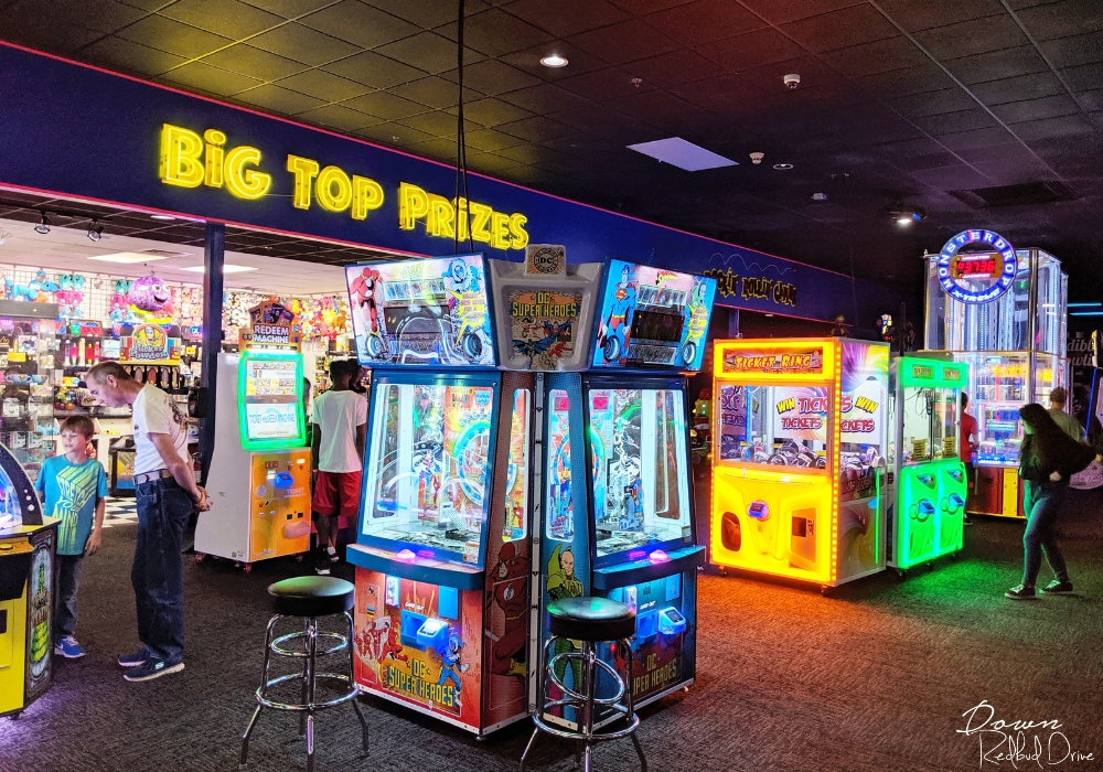 arcade games at incredible pizza