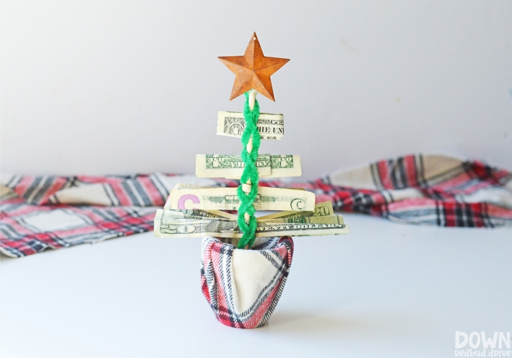 Finished money Christmas tree gift DIY.