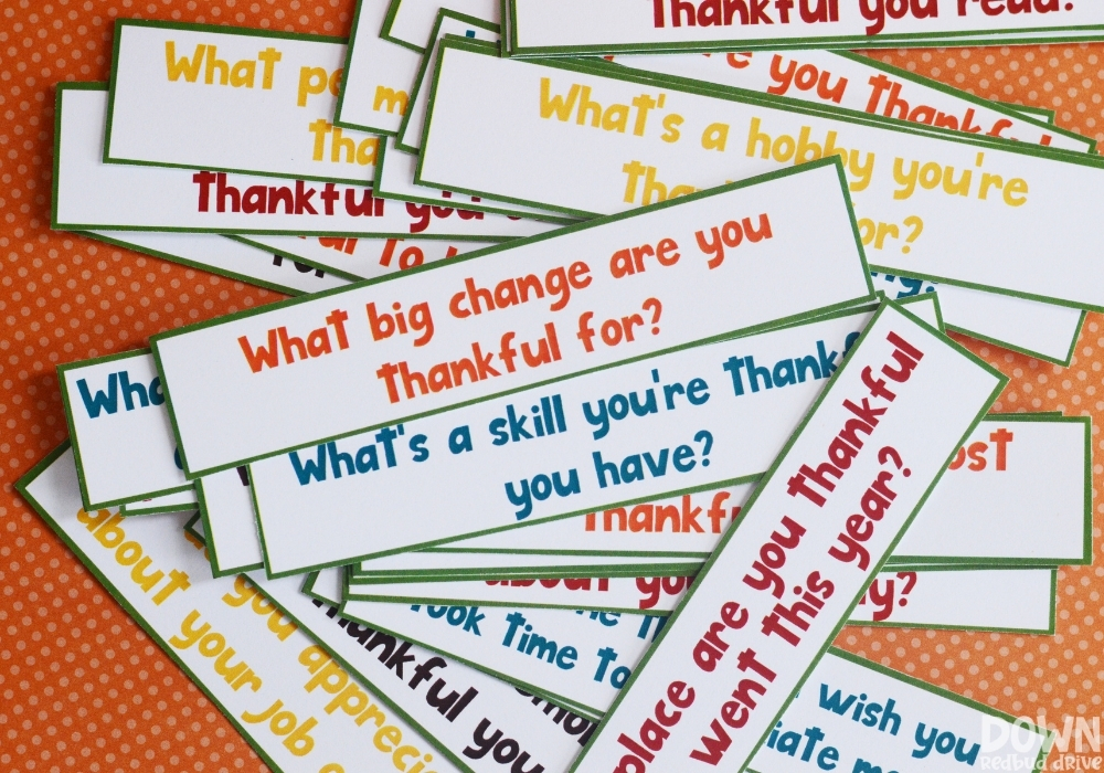 Close up of the thanksgiving gratitude game questions.